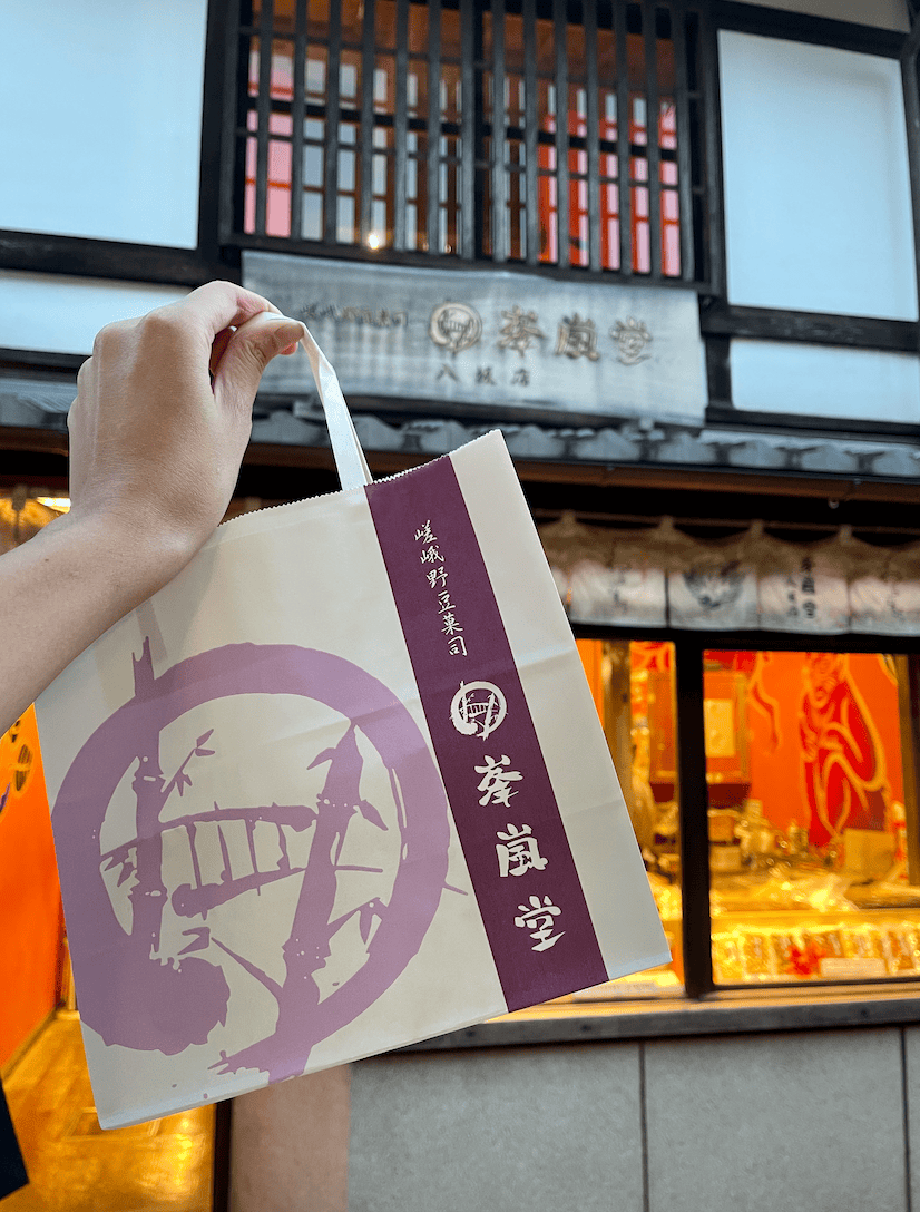 截圖 2023-01-22 上午12.59.46.png