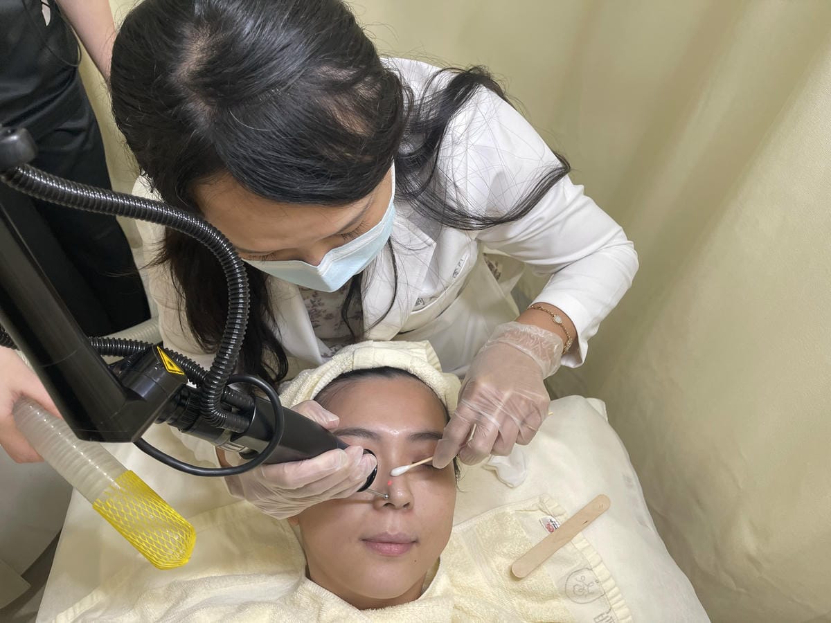 【台北醫美診所】賦真妍皮膚專科│鉺雅鉻雷射全紀錄與心得│治療