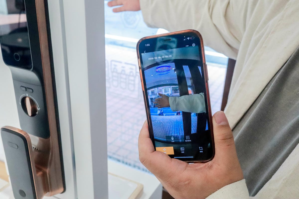 【電子鎖推薦】QGOGO電子鎖 桃園旗艦店│智能貓眼、人臉識 【電子鎖推薦】QGOGO電子鎖 桃園旗艦店│智能貓眼、人臉識