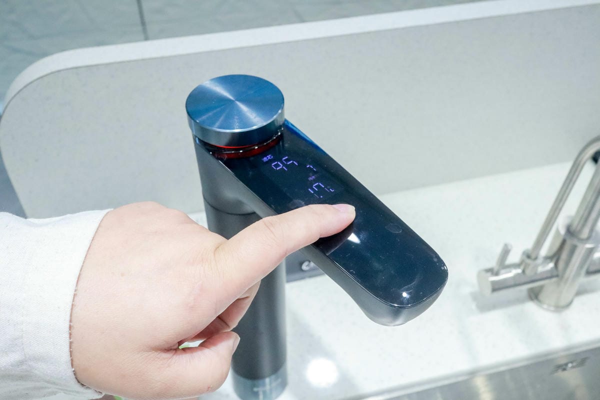 【電子鎖推薦】QGOGO電子鎖 桃園旗艦店│智能貓眼、人臉識 【電子鎖推薦】QGOGO電子鎖 桃園旗艦店│智能貓眼、人臉識