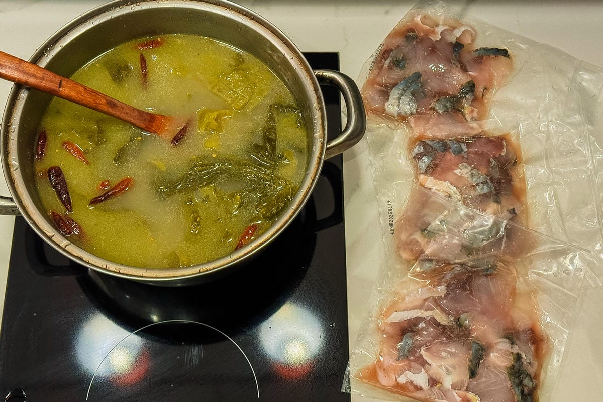 【宅配美食】踏輕Touchin │在家就能馬上開吃的富桂酸菜