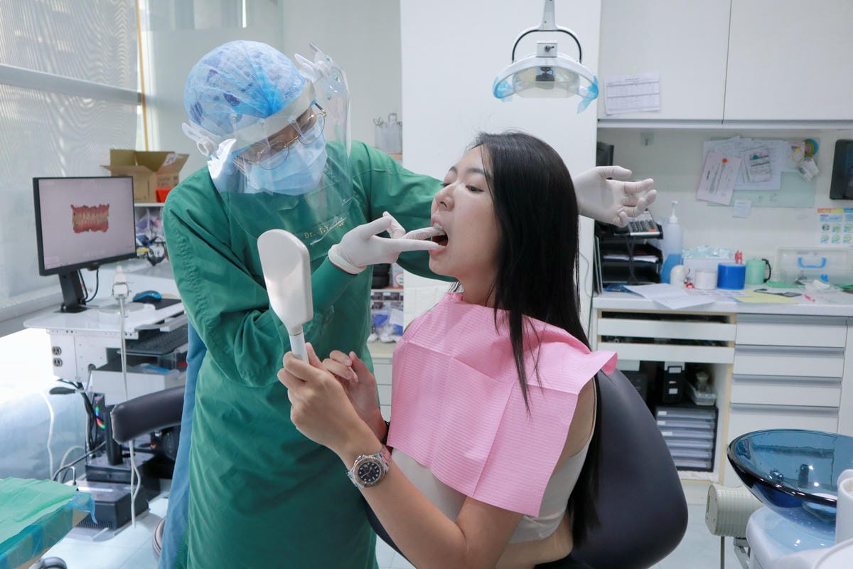 【新竹牙醫推薦】你知道如何有效預防蛀牙嗎? ｜洗牙、個人 氟