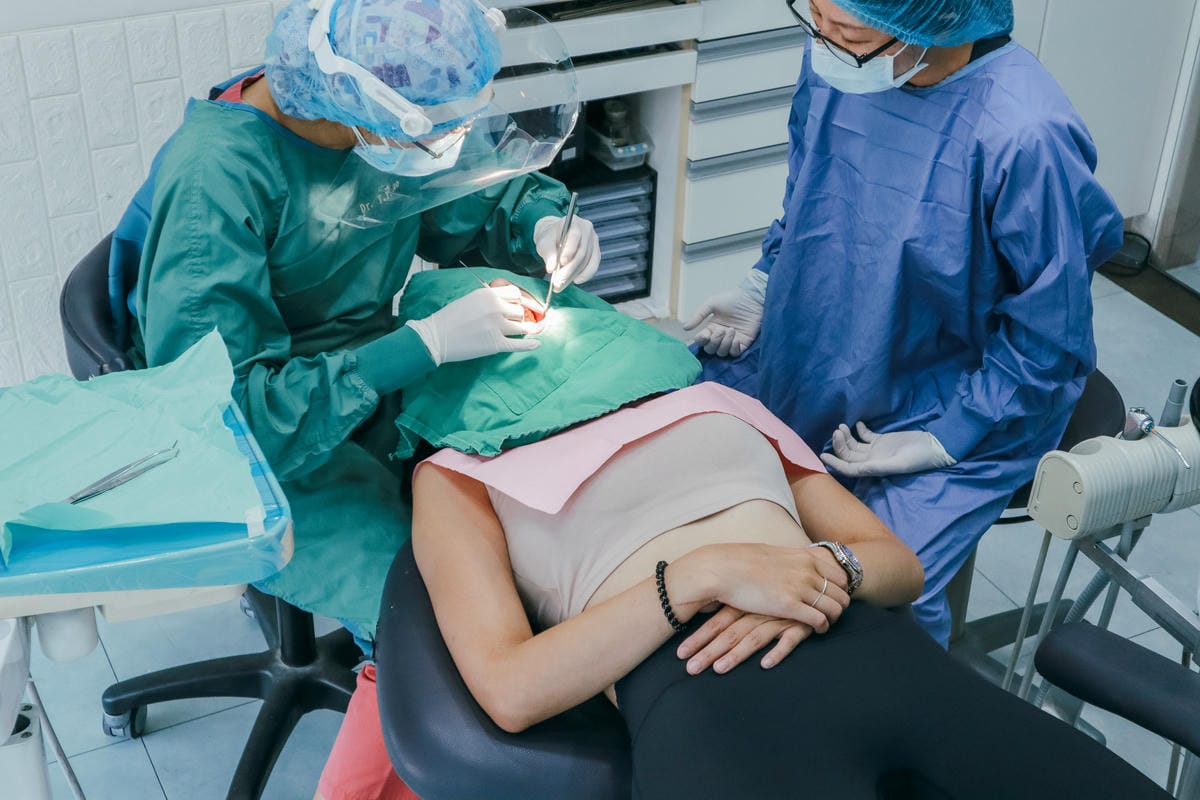 【新竹牙醫推薦】你知道如何有效預防蛀牙嗎? ｜洗牙、個人 氟