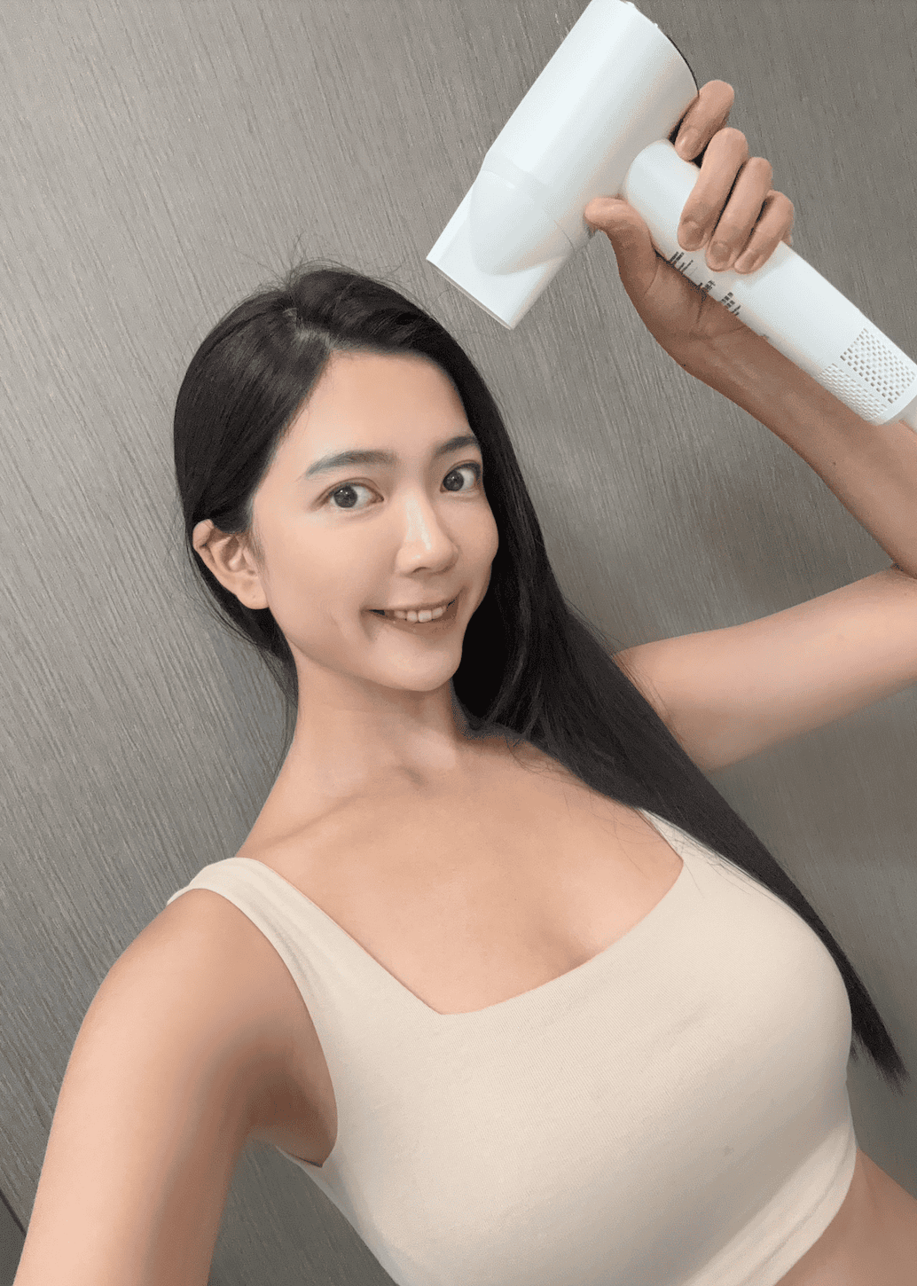 【吹風機推薦】FLORE 2億負離子高速智能吹風機│55折團 【吹風機推薦】FLORE 2億負離子高速智能吹風機│55折團