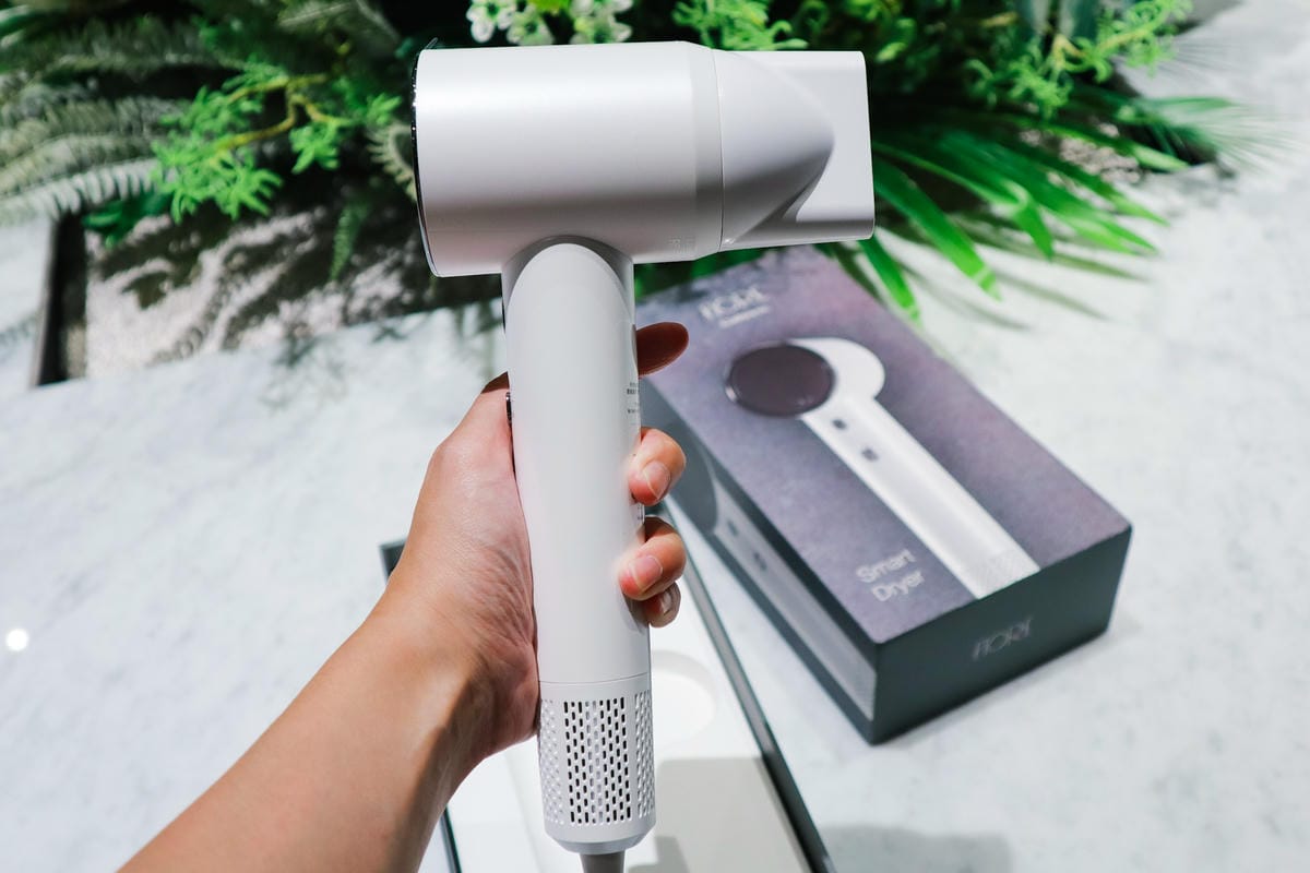 【吹風機推薦】FLORE 2億負離子高速智能吹風機│55折團 【吹風機推薦】FLORE 2億負離子高速智能吹風機│55折團