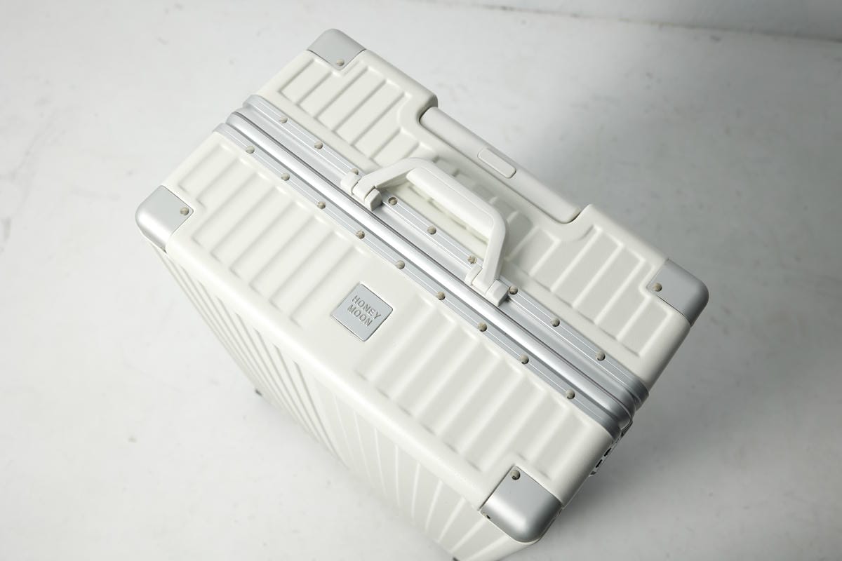 【行李箱推薦】HoneyMoon 萬用行李箱│最高73折 專