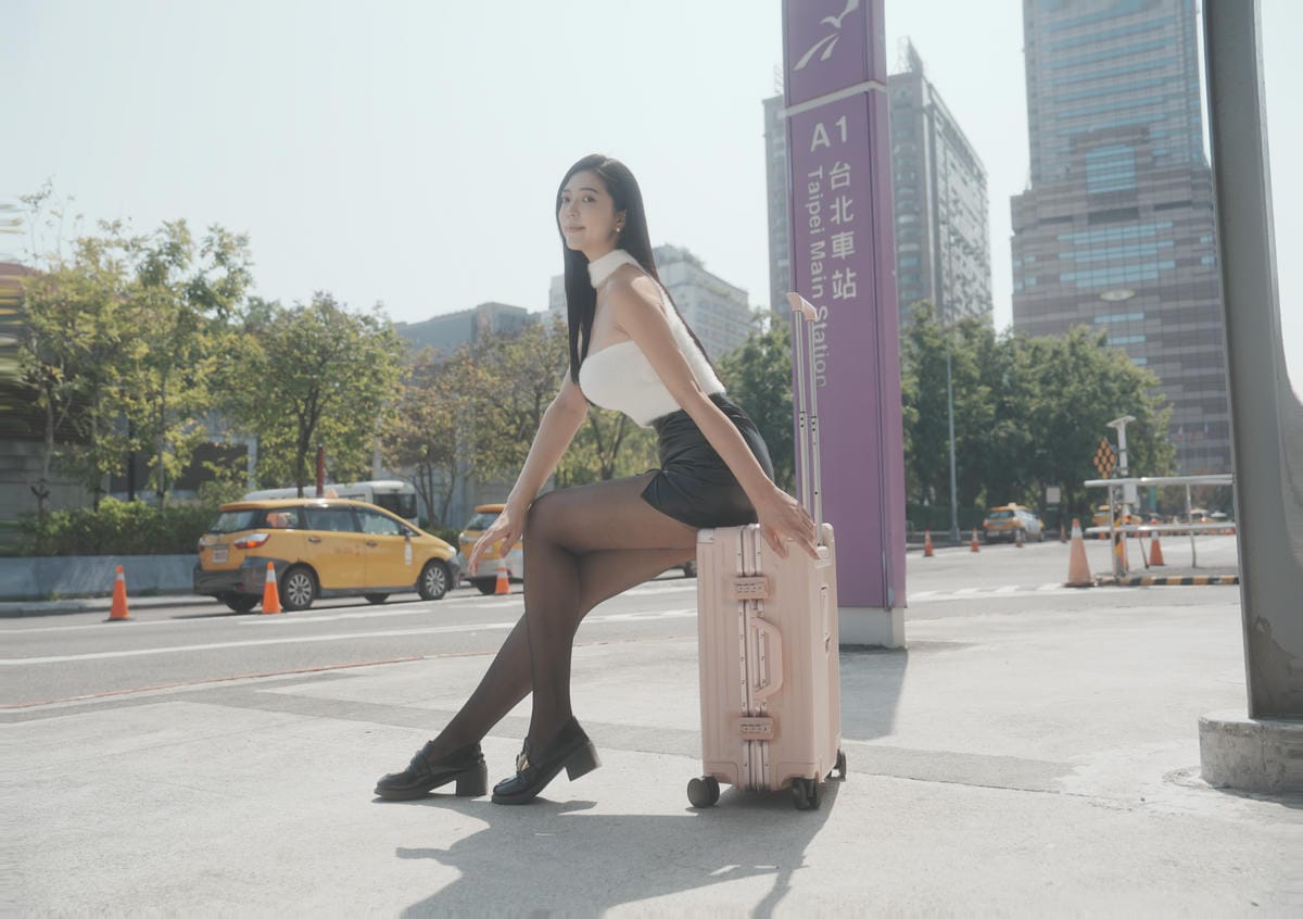 【HoneyMoon行李箱優惠73折起】HoneyMoon團